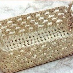 Вязаная корзинка для вкусных булочек или рукодельных штучек