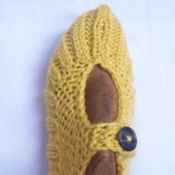 Вяжем симпатичные следки спицами