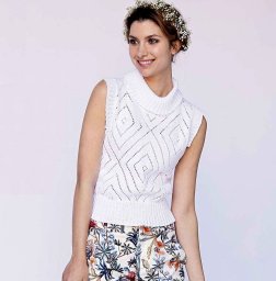 Топ с крупными ромбами