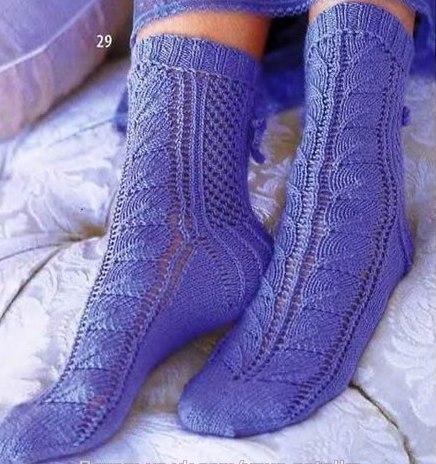 Вяжем лавандовые носочки