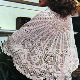Вяжем шаль в филейной технике