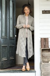 Кардиган с узорными полосами ажура "медвежья лапка"