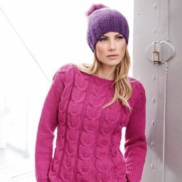 Яркий пуловер для стильных женщин