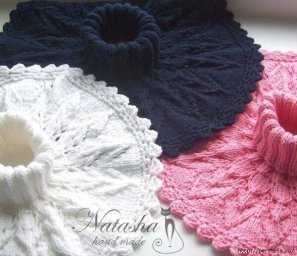 Уютная манишка спицами