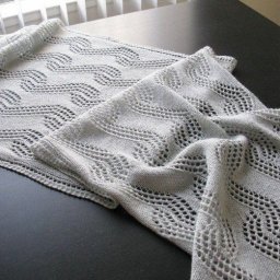 Тонкий палантин спицами