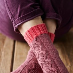 Вязаные носочки Hilde by Rachel Coopey