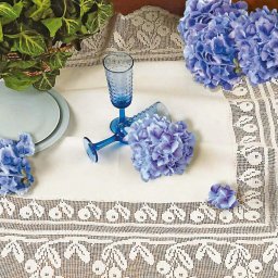 Красивый элемент для текстильной или вязаной салфетки