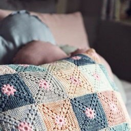 Мотив для симпатичного чехла на подушку