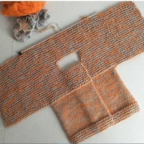 Детский кардиган платочной вязкой Детский кардиган платочной вязкой