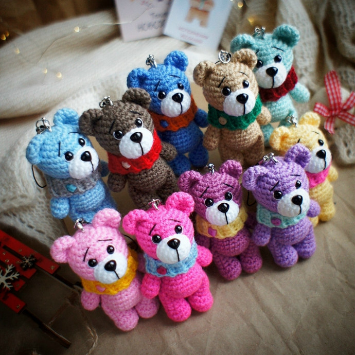 Очаровательный мишка крючком