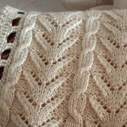 Симпатичный узор спицами