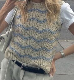 Ажурный двухцветный узор с волнами