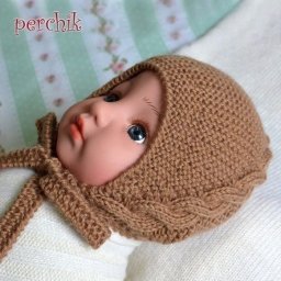 Нежный чепчик спицами