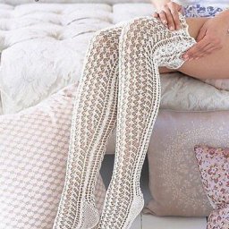 Вяжем нежные чулки