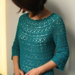 Бирюзовый пуловер ажурным узором