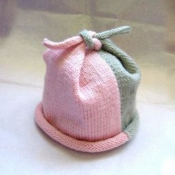 Аккуратная легкая шапочка