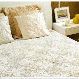 Красивое покрывало из крупных мотивов