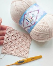 Узоры в копилку: крючком цветочный узор или «крестики»