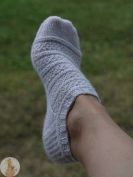 ​Носочки, связанные спицами от манжеты: уют и комфорт в каждой петле