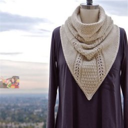 Изысканный снуд спицами