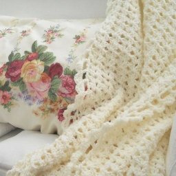 Нежный плед, вяжем крючком