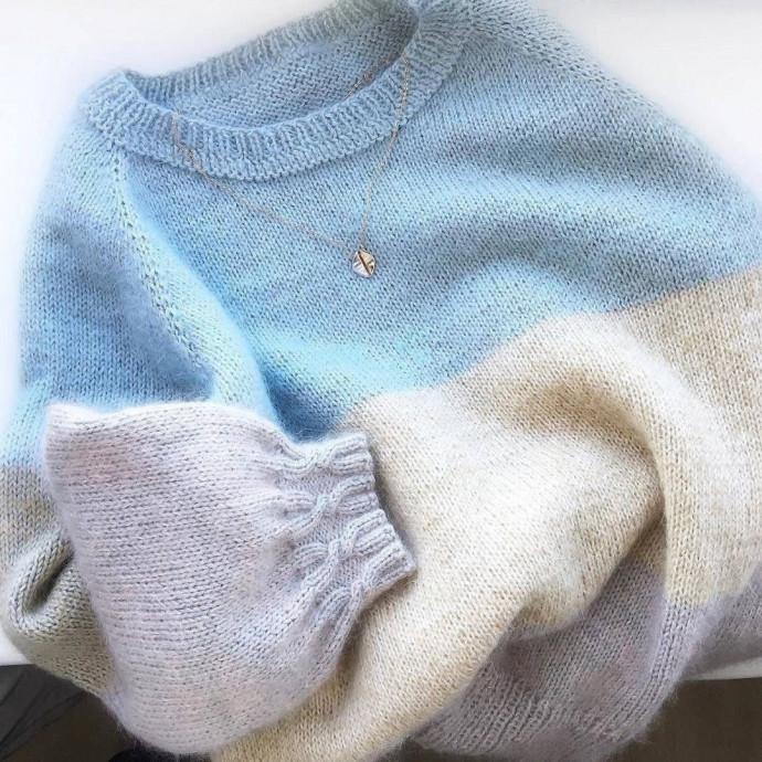 Пушистый свитер из Gazzal Baby Wool Пушистый свитер из Gazzal Baby Wool