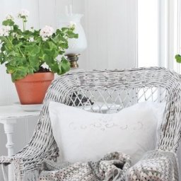 Такие разные пледики из бабушкиного квадрата