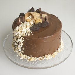 У нас сегодня сразу 7 именинниц!