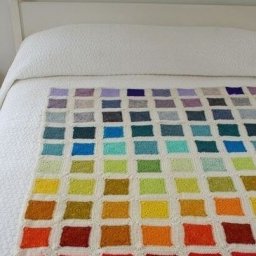 Яркий плед из мотивов крючком