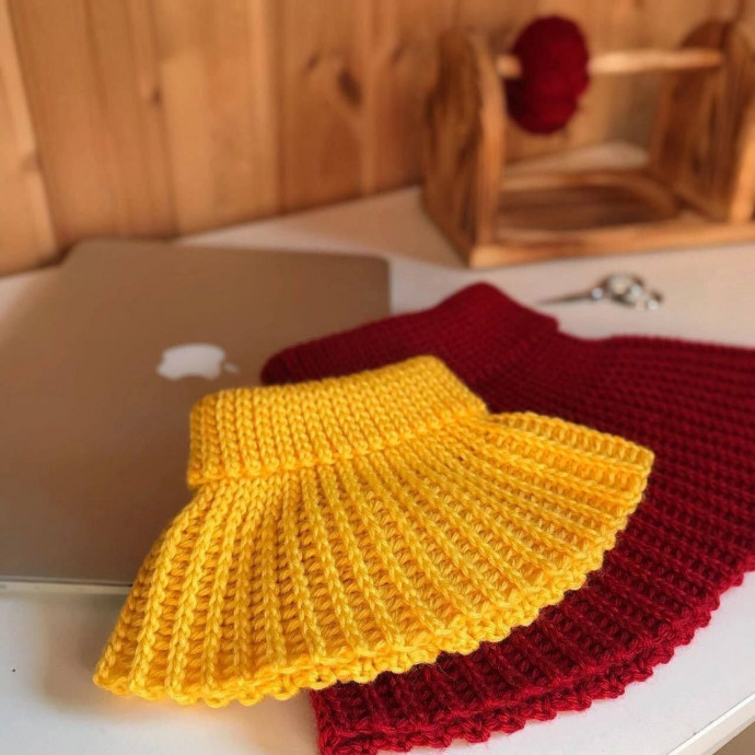 Взрослая манишка спицами Взрослая манишка спицами