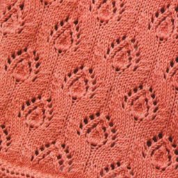 Интересный узор спицами