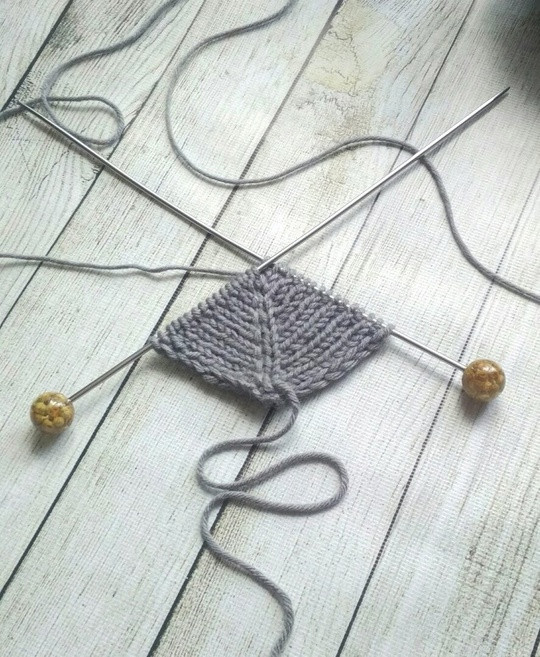 Тапочки спицами