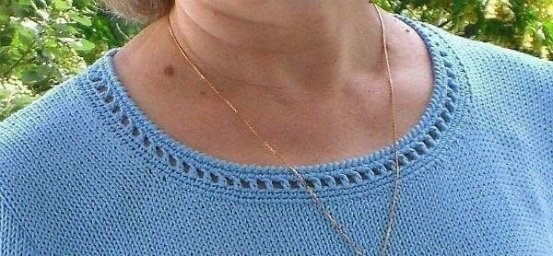 Три простых, но красивых способа обвязки горловины вязаных вещей