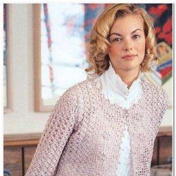 Романтичный кардиган крючком