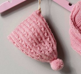 Шапочка с ажурными косами