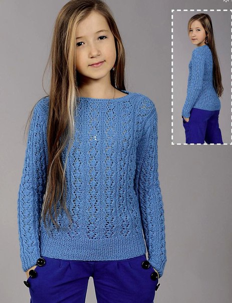 Голубой ажурный пуловер спицами