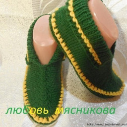 ​Тапочки-мокасины спицами от Любови Мясниковой