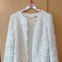 Пальто наборным кружевом