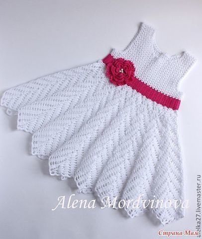 ​Белое платье с розой для девочки