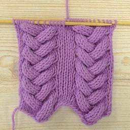 ​Оригинальное вязание кос спицами.