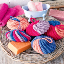 ​Губки для ванной можно связать!