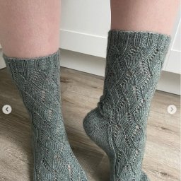 Ажурные носочки спицами