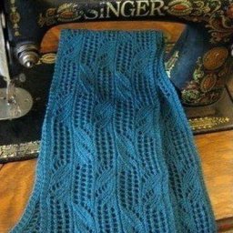 Ажурный палантин, вяжем спицами