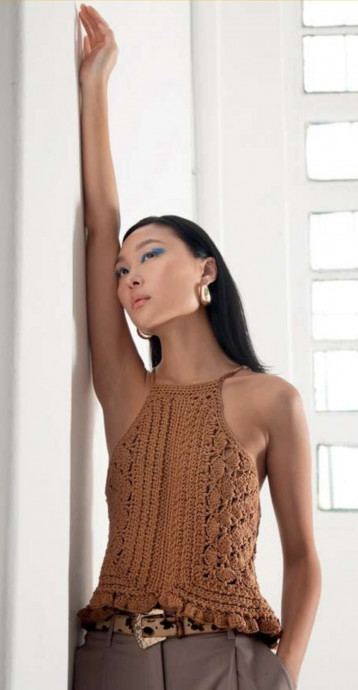 Топ крючком с воланом по низу крючком