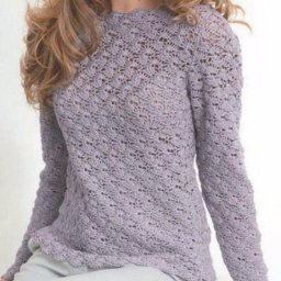 Нежный пуловер для любителей вязать спицами