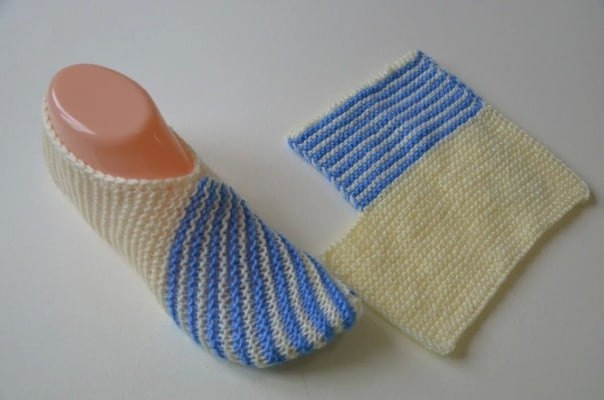 Простые следки спицами