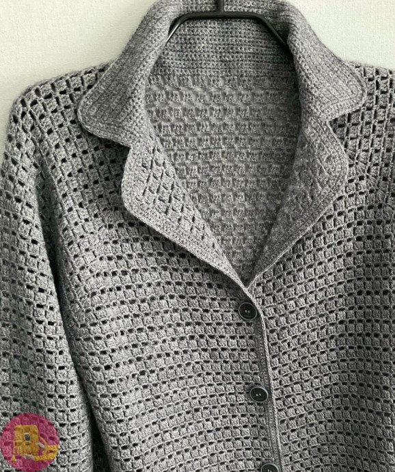 Серый жакет регланом сверху