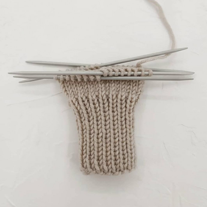 Детские носочки спицами Детские носочки спицами