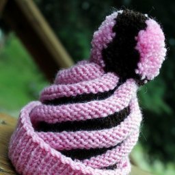 Вяжем спиральную шапочку