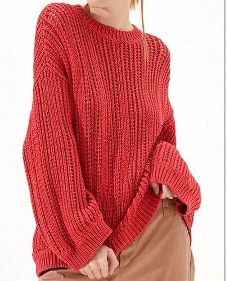 Терракотовый джемпер спицами